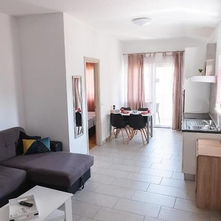Apartments Time For Sea Копер Екстериор снимка