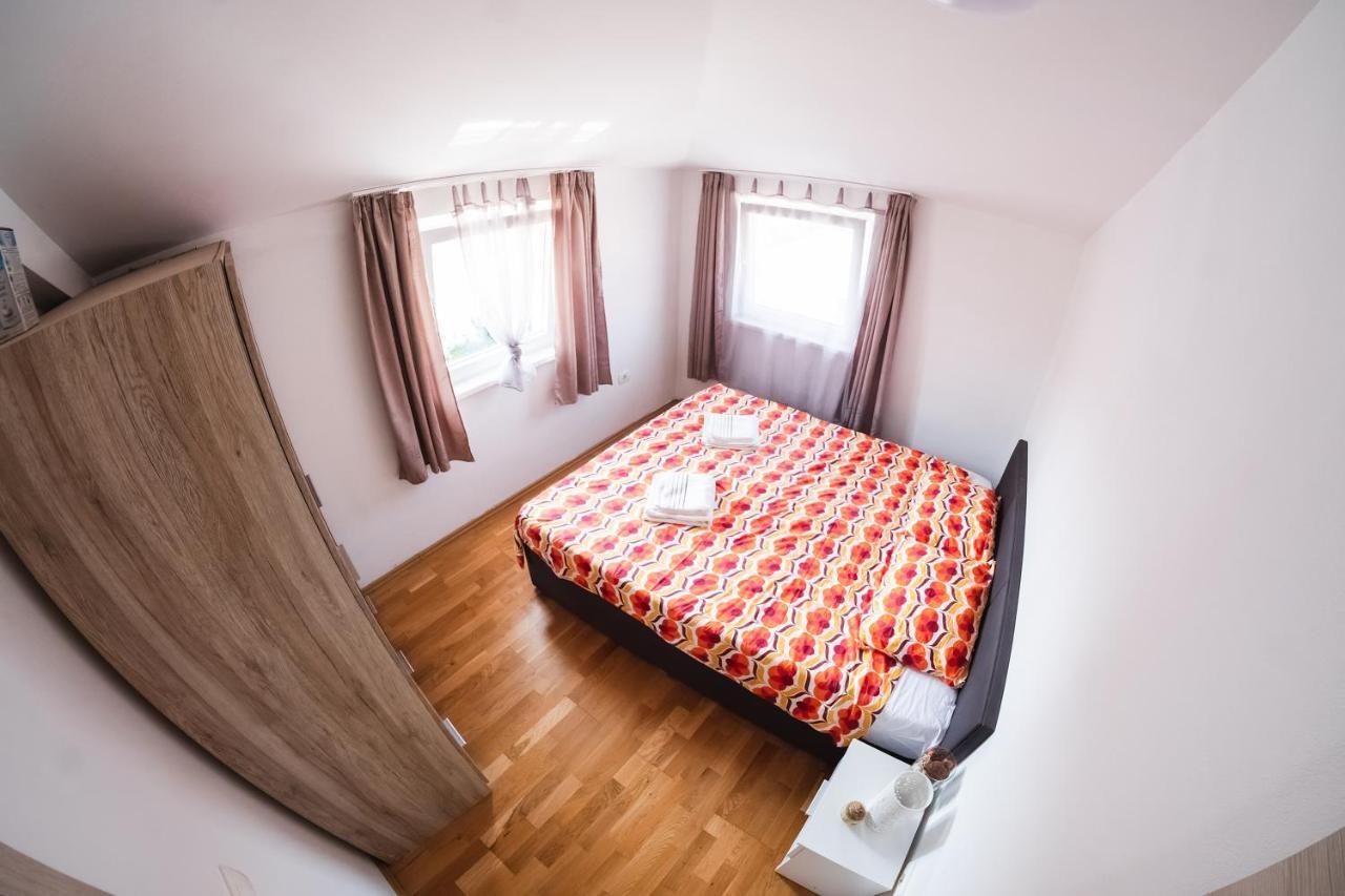 Apartments Time For Sea Копер Екстериор снимка