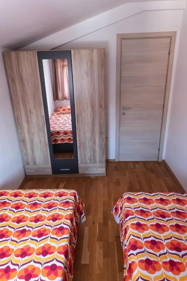 Apartments Time For Sea Копер Екстериор снимка