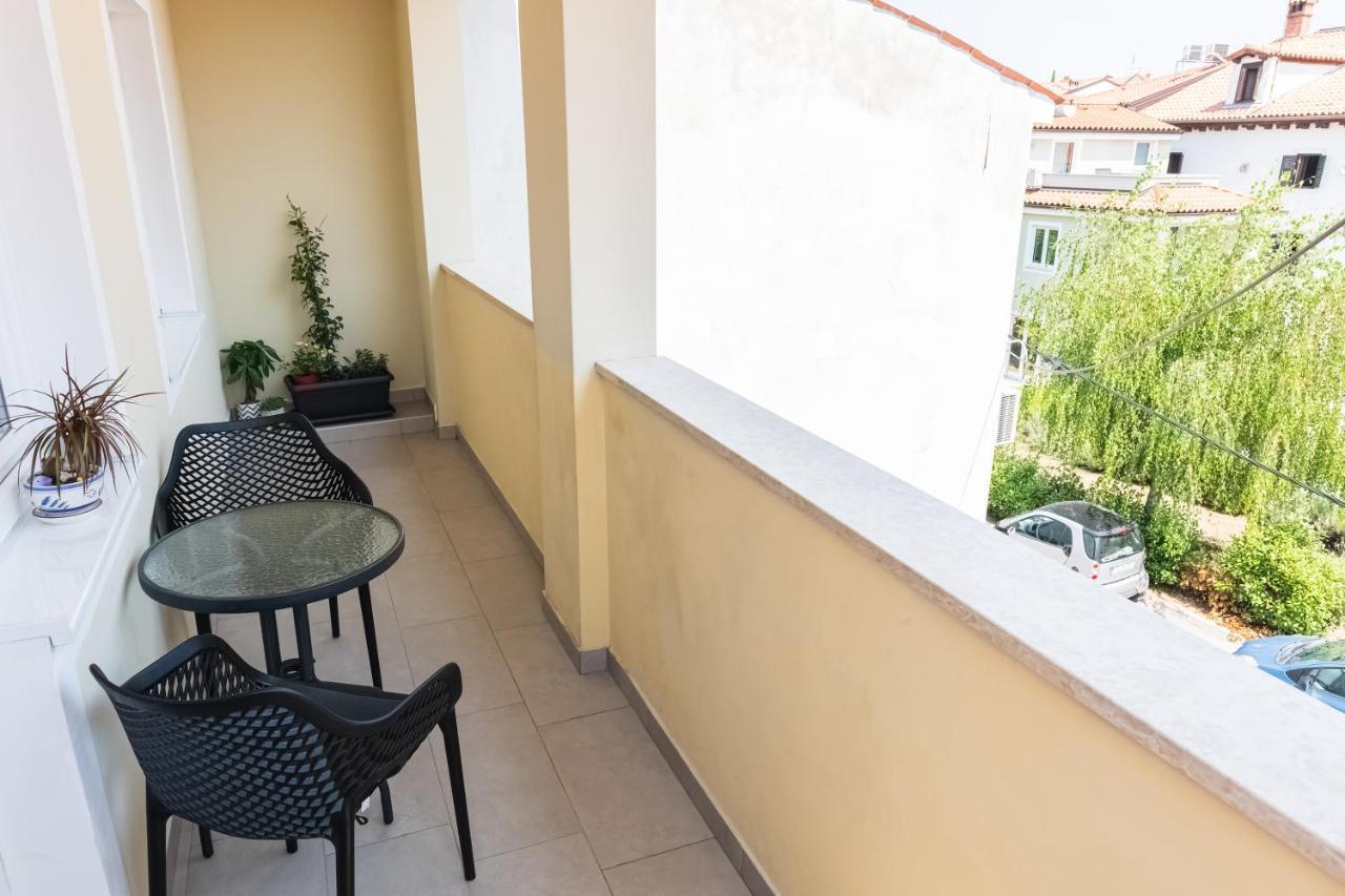 Apartments Time For Sea Копер Екстериор снимка