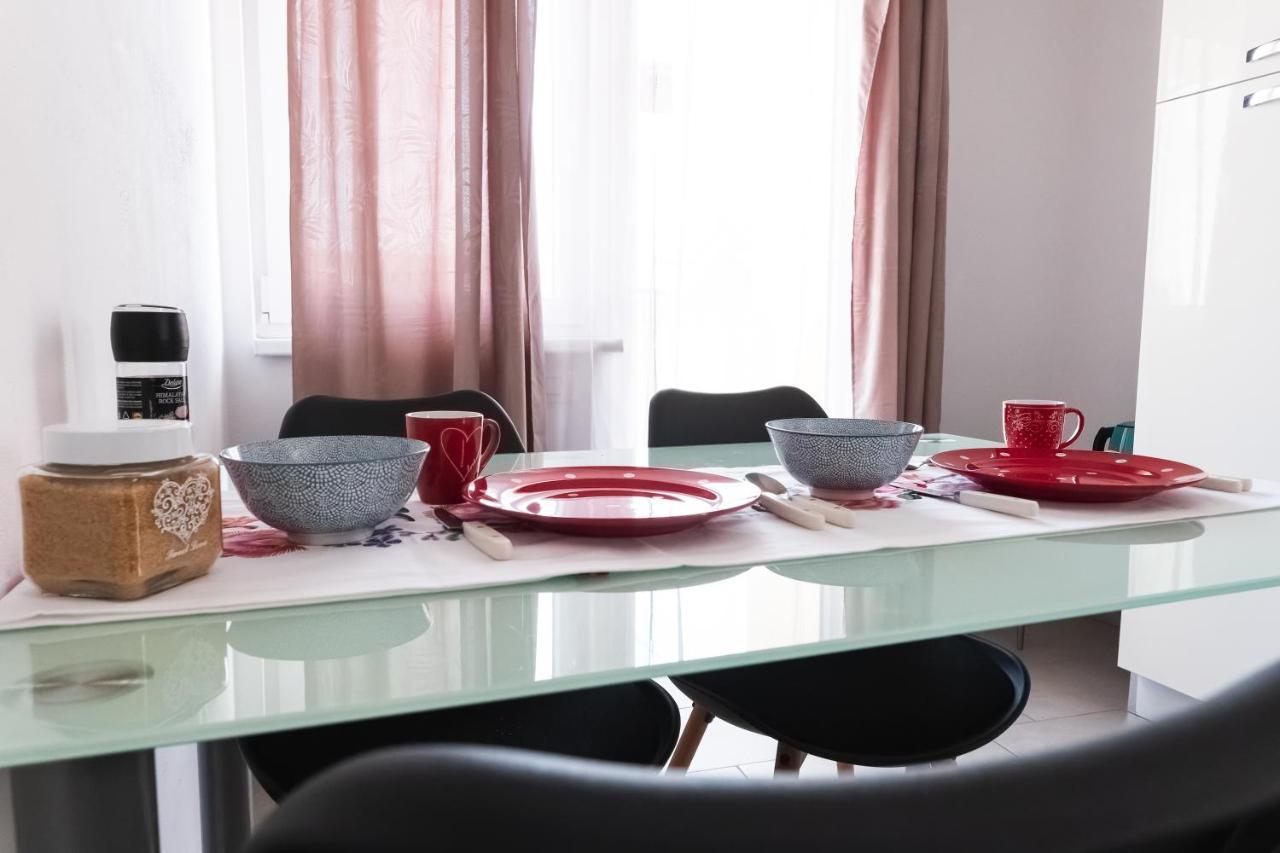 Apartments Time For Sea Копер Екстериор снимка